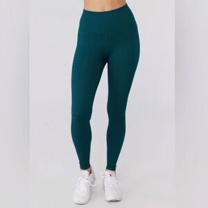 Spiritual Gangster Love Sculpt 7/8 Leggings xs/s